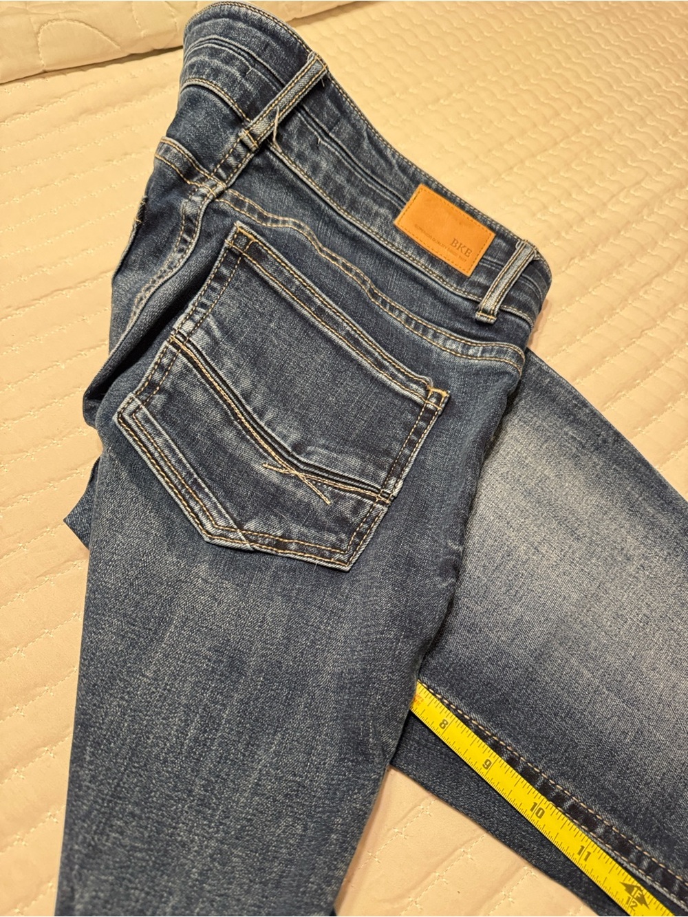 BKE Women’s curvy cropped Jeans